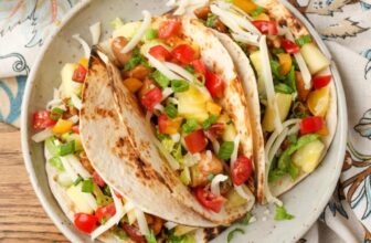 Pineapple Chicken Tacos – Barefeet in the Kitchen