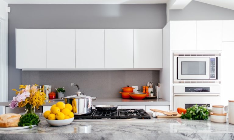 Simple Kitchen Organization Ideas for a Cleaner Cooking Space